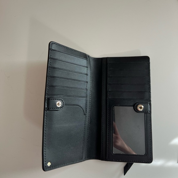 Kate Spade Wallet - Picture 2 of 6